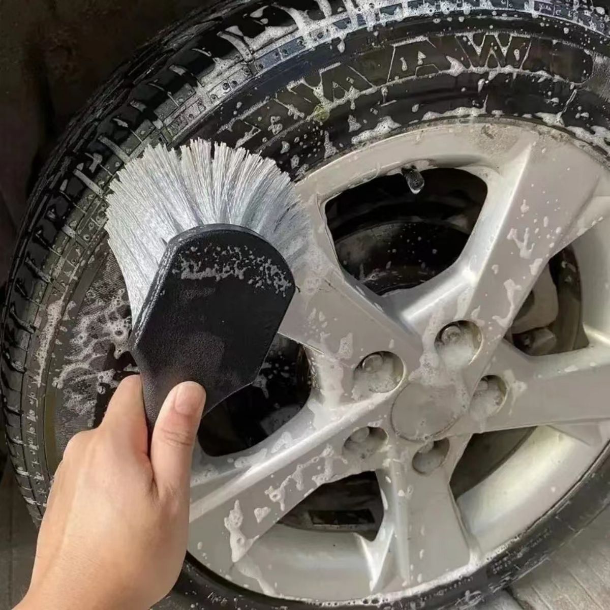 Spazzola per la pulizia delle  - Car Detailing Brush recensione e prezzo