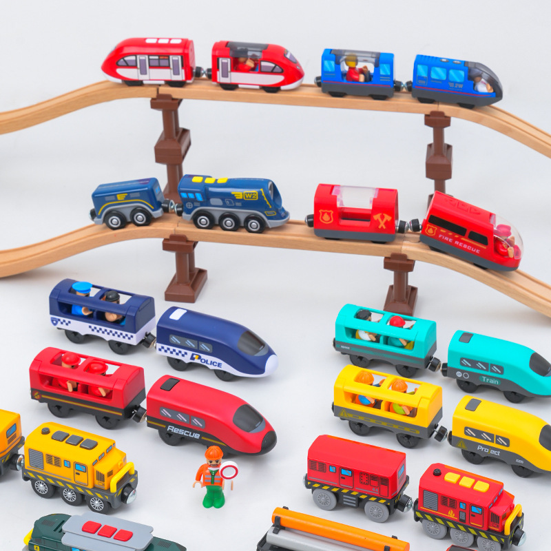 Treno ferroviario in legno Loc - Car Accessories Xmas Gifts recensione e prezzo